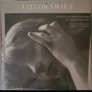 Taylor Swift BUNDLE includes Official 18-month calendar and NWOT tour shirt